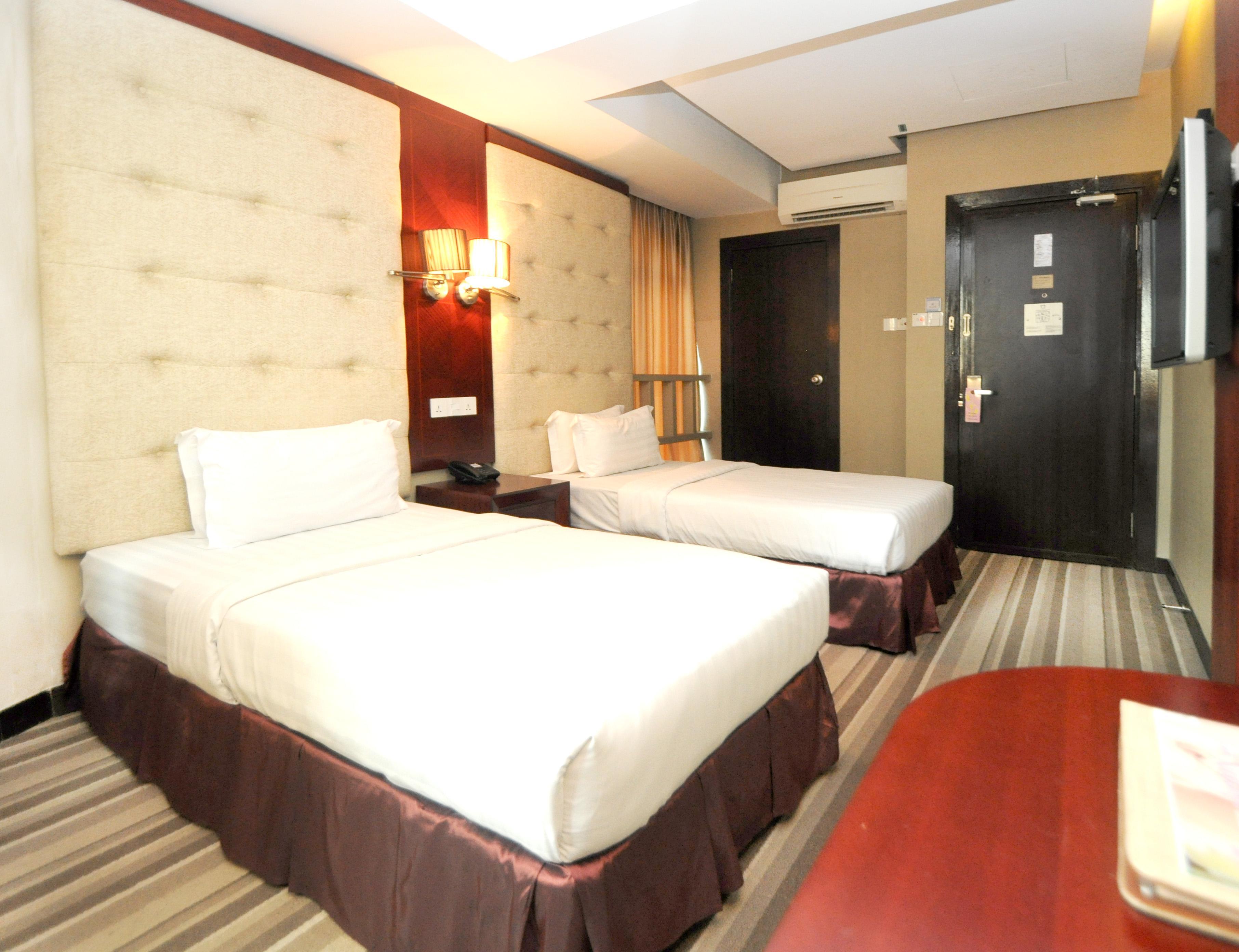 Celyn City Hotel Кота-Кинабалу Экстерьер фото